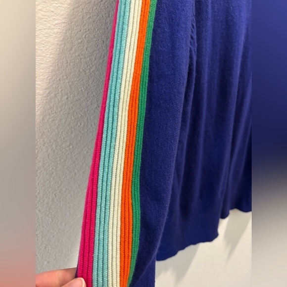 Marina V Paris Sweater with colored accents on sleeve - Picture 6 of 8